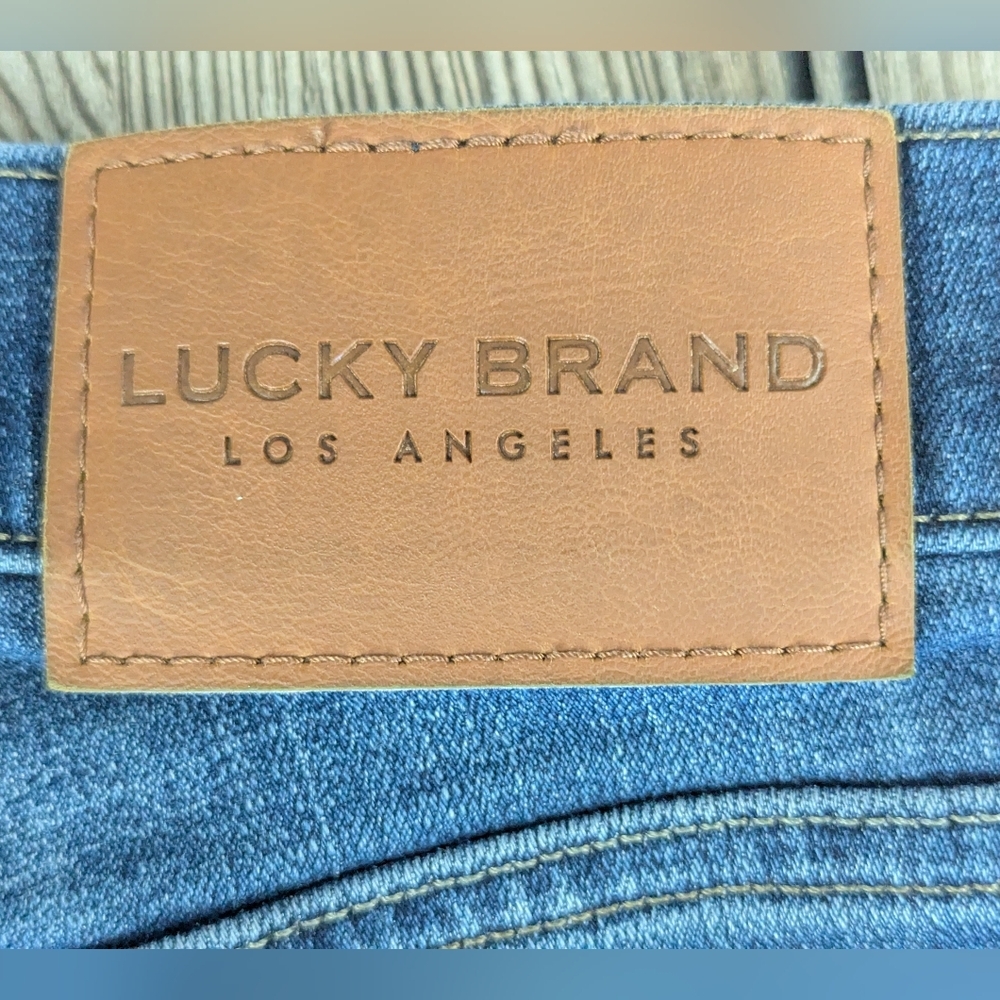 Lucky Brand size 2 Mid-rise Ava Crop Jeans - Picture 5 of 14